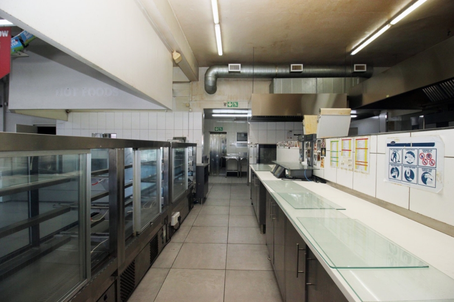 Commercial Property for Sale in Tuscany Glen Western Cape